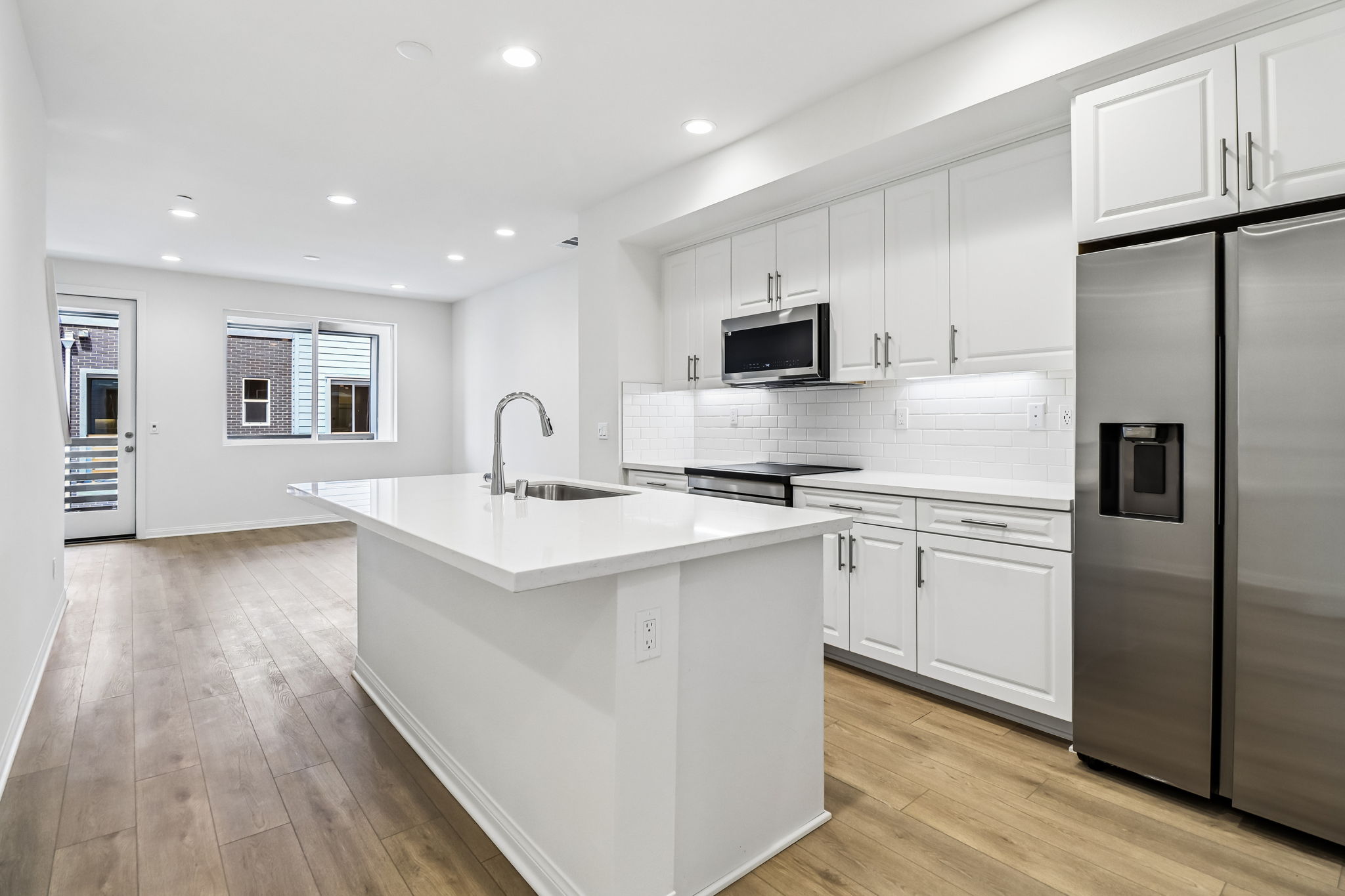 536 Sandstone Ct-012