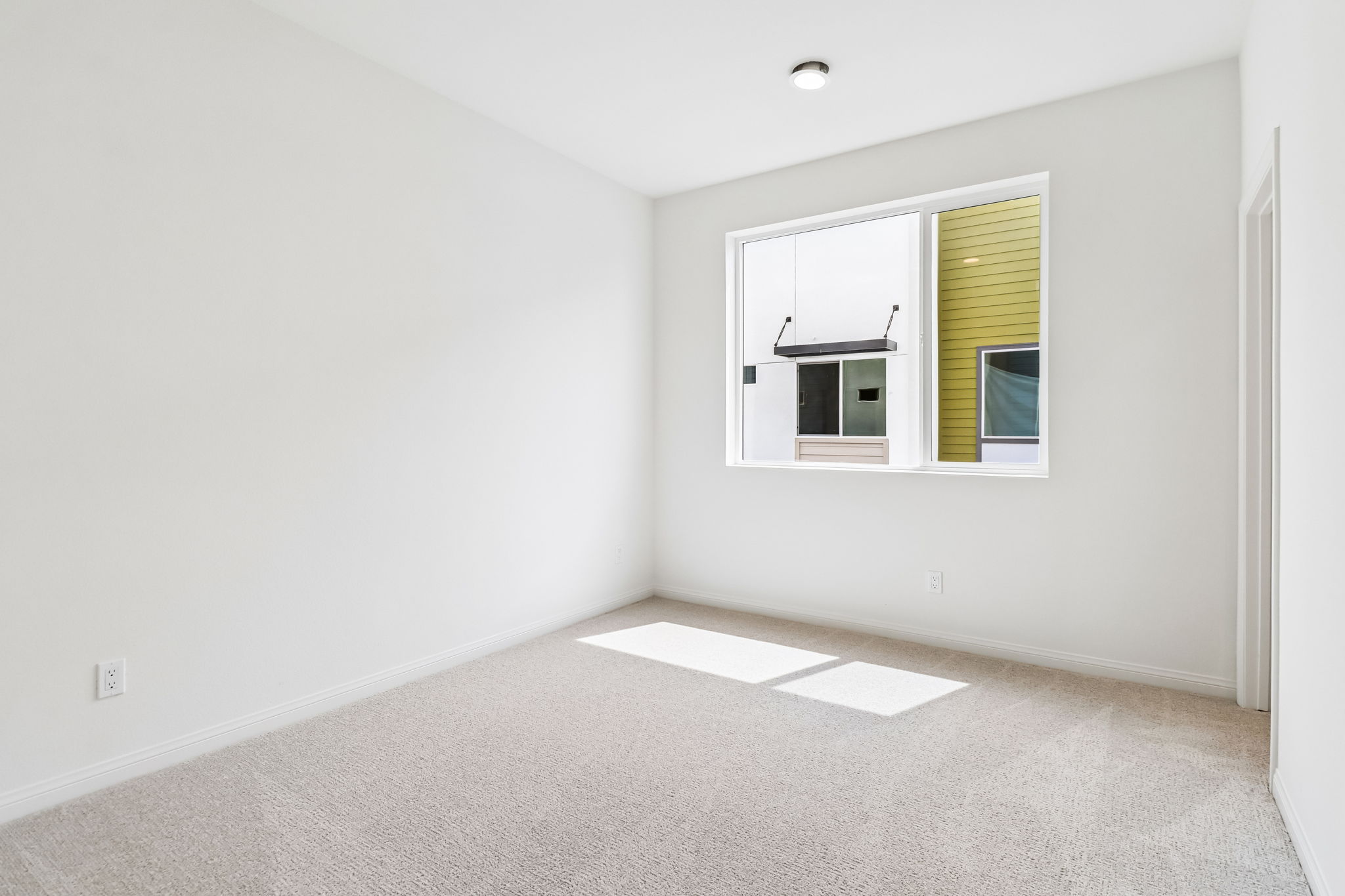536 Sandstone Ct-019