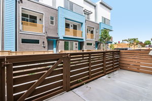 536 Sandstone Ct-003