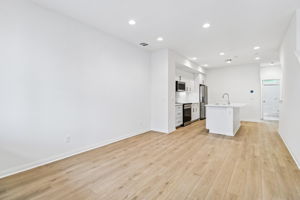 536 Sandstone Ct-008