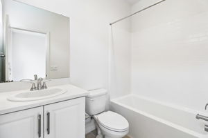 536 Sandstone Ct-016