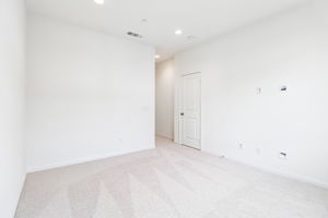 536 Sandstone Ct-024