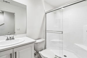536 Sandstone Ct-032