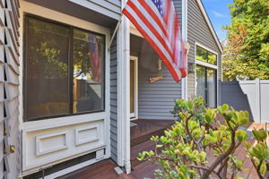 005_F8_5361 Black Ave 4