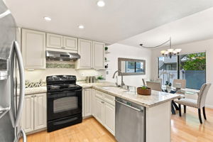017_F8_5361 Black Ave 4