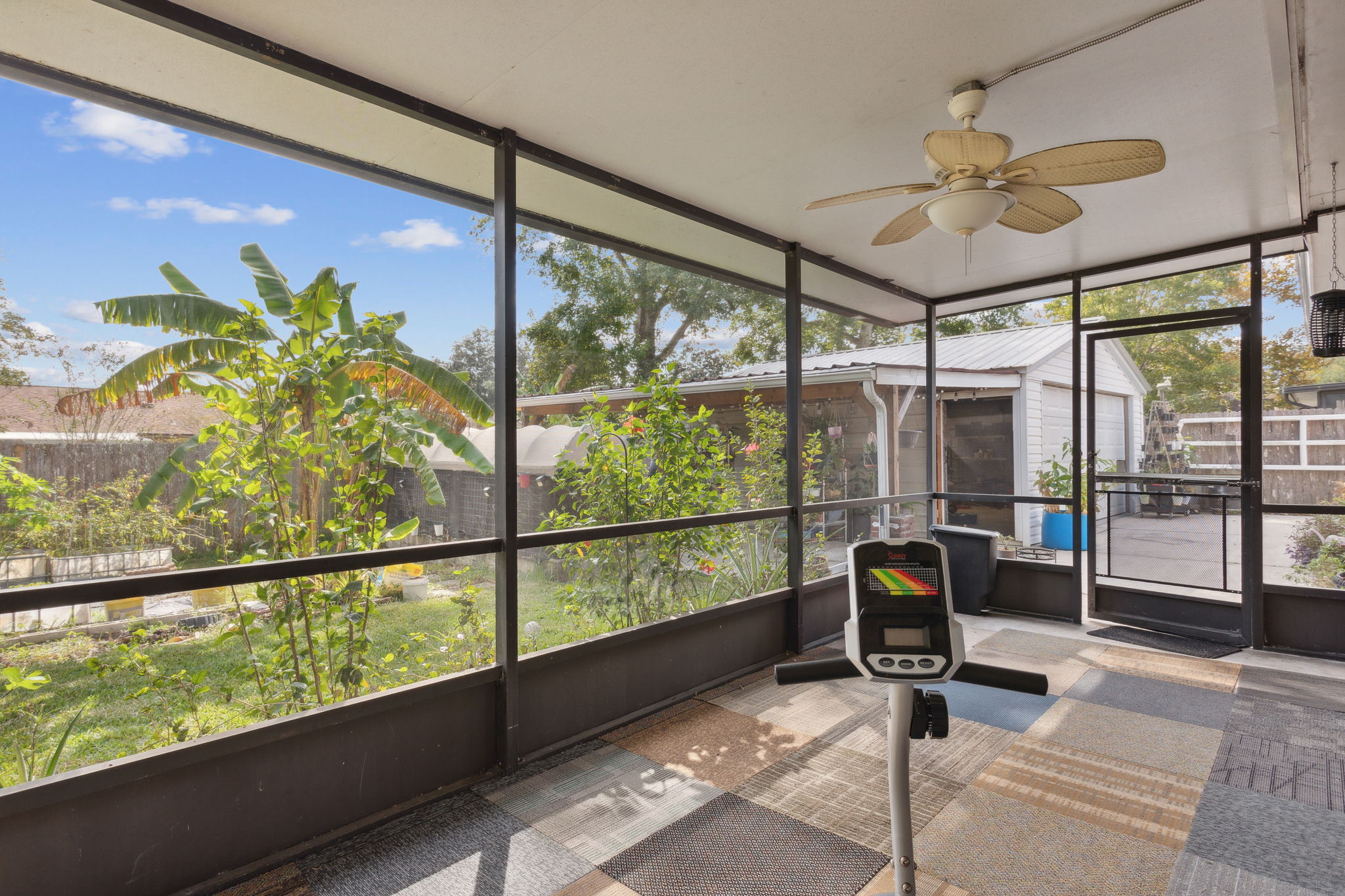 Screened-in Porch