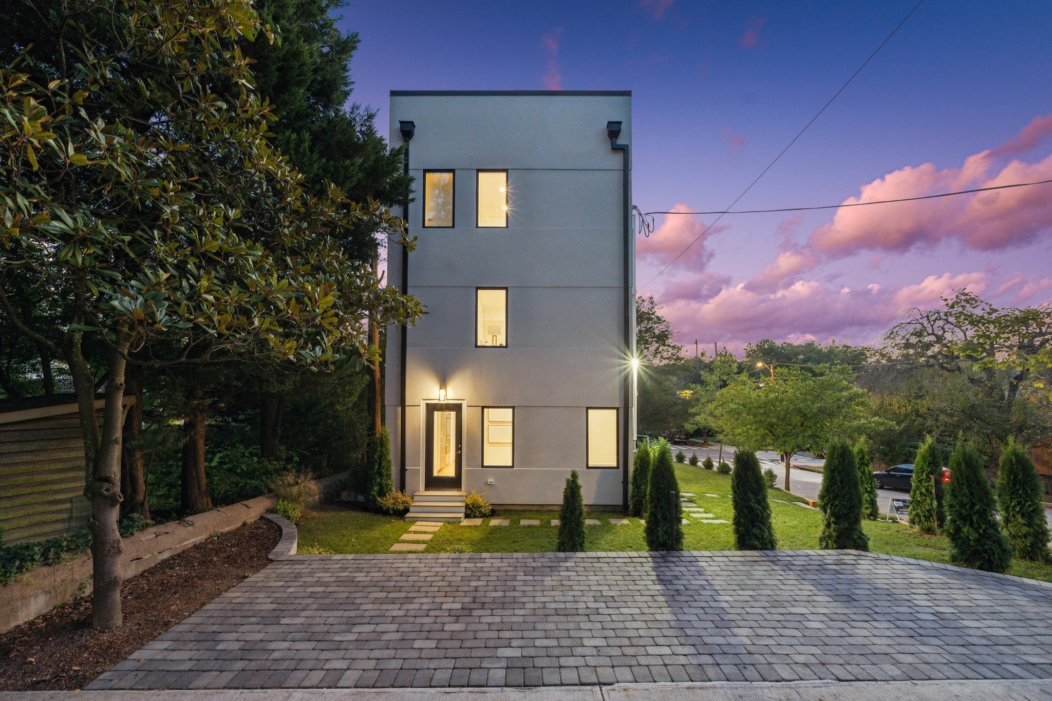 Rear Entry w/ Parking Pad For 2 Cars