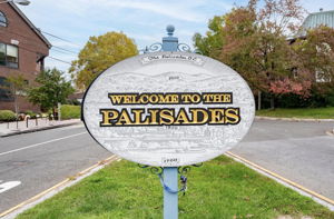 Situated in the desirable Palisades