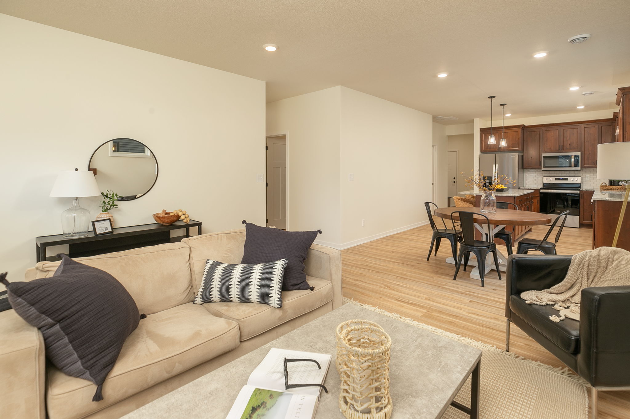 06-Living Room