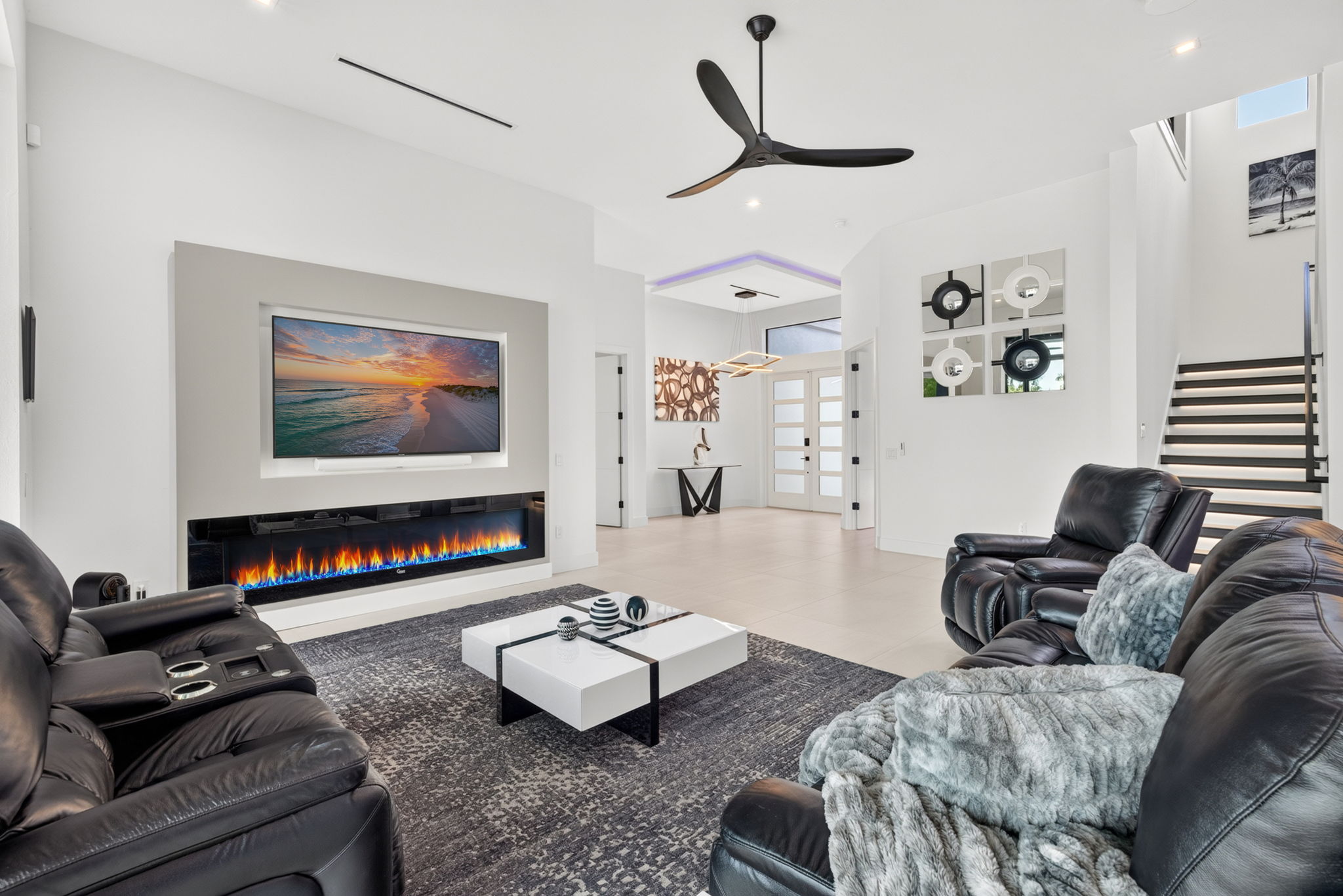 Living Room 5 of 6