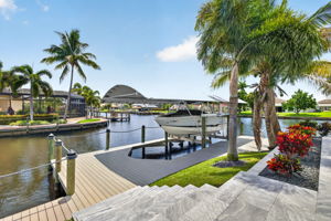 Dock 1 of 3