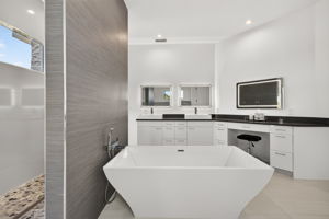 Guest Bathroom 2 - 2 of 3