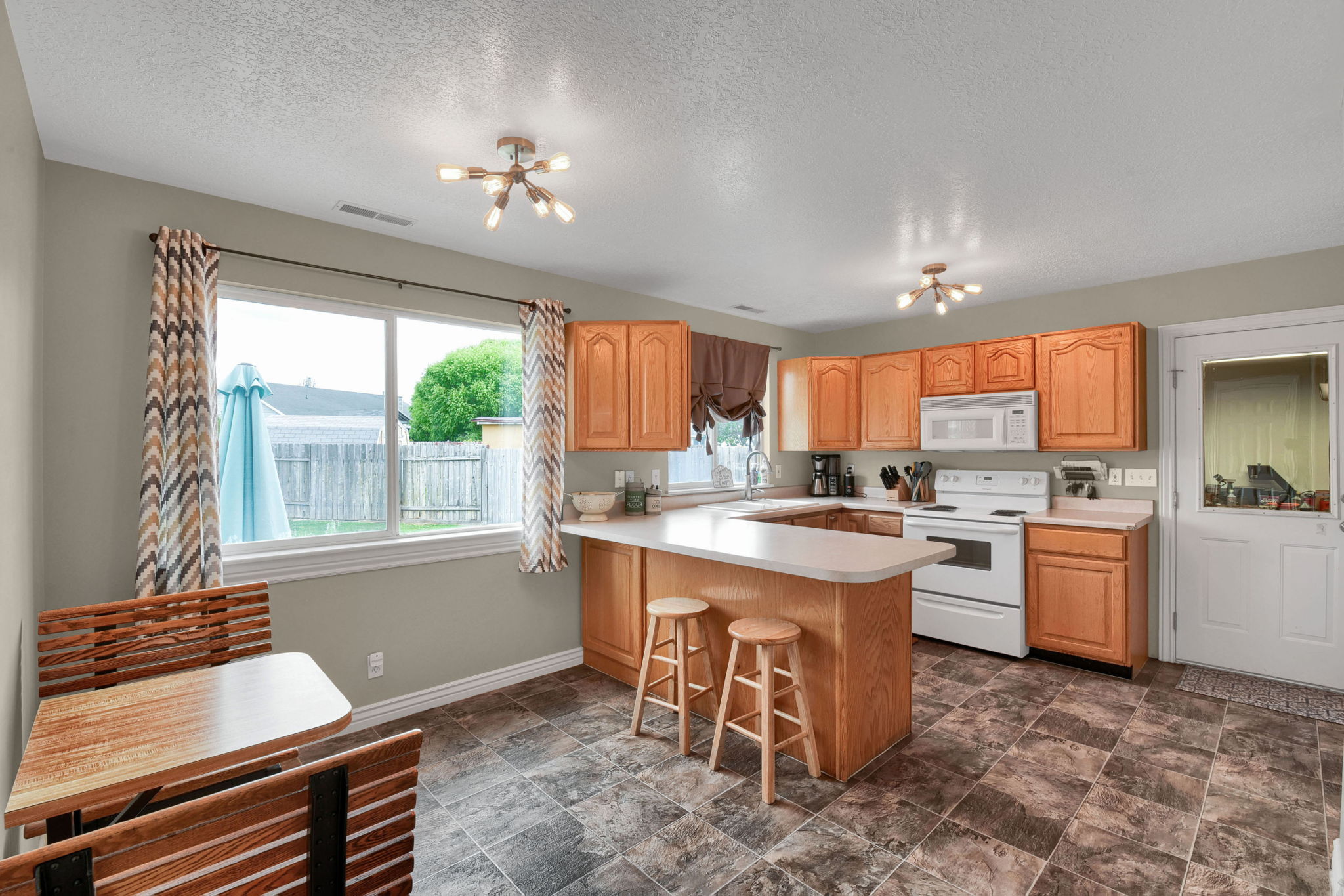  5362 Midland Dr, Roy, UT 84067, US Photo 6
