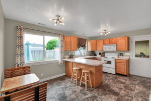  5362 Midland Dr, Roy, UT 84067, US Photo 5