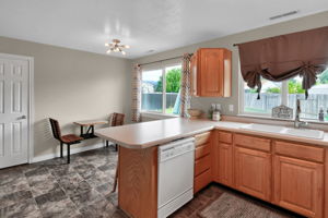  5362 Midland Dr, Roy, UT 84067, US Photo 9