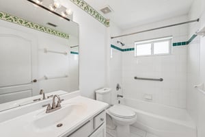 5th St-S2506-015.jpg