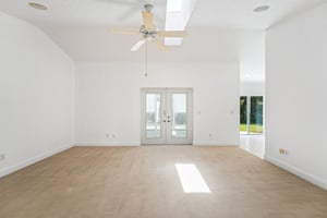 5th St-S2506-021.jpg