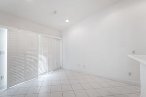 5th St-S2506-022.jpg