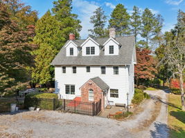 Moriches Rd-042