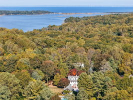 Moriches Rd-050