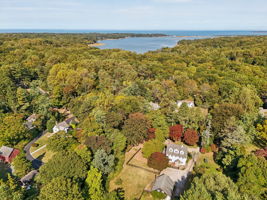 Moriches Rd-059