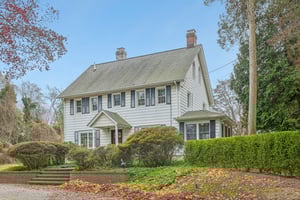 Moriches Rd-003.jpg