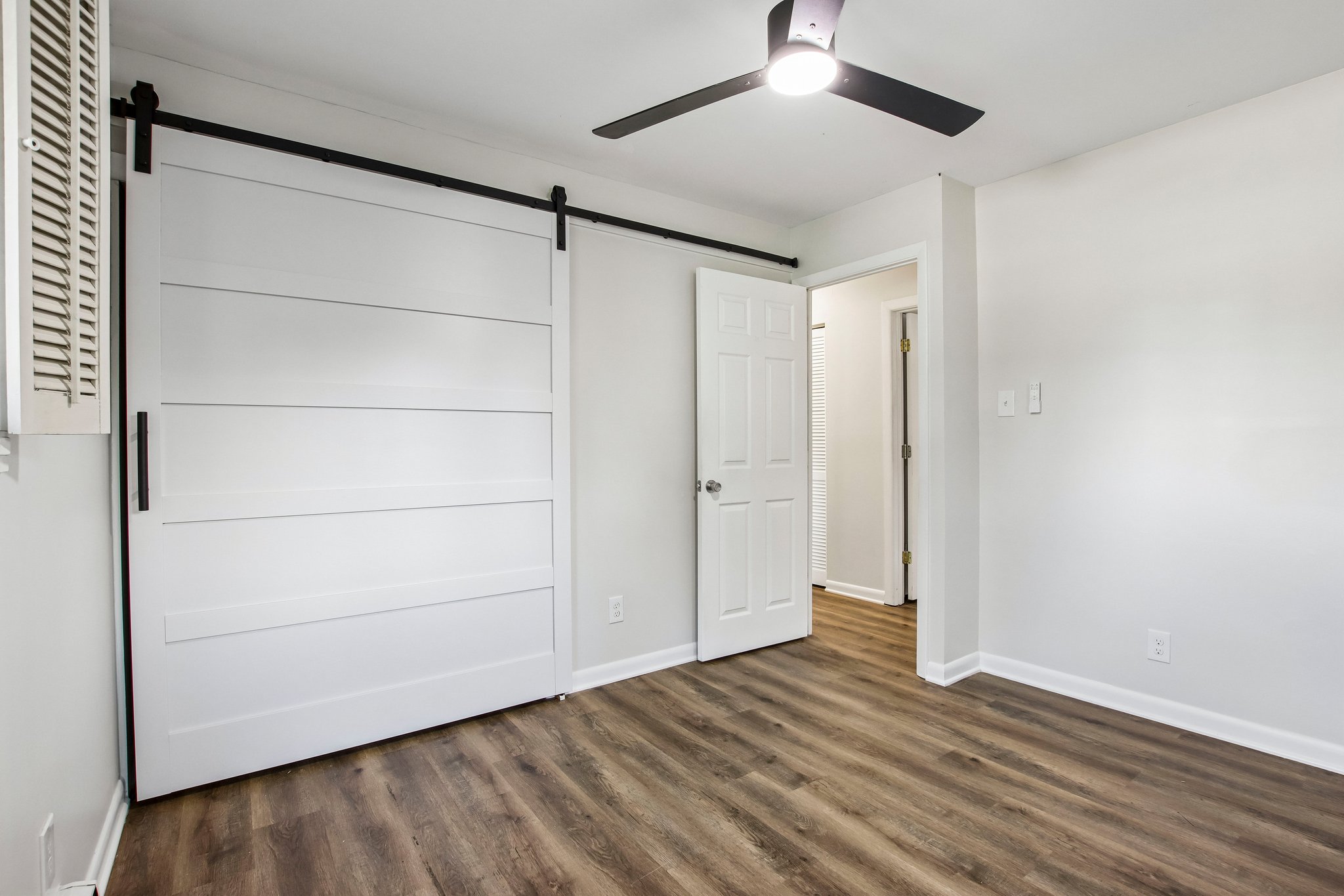 S 4th Ave-S1410-022r.jpg
