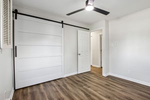 S 4th Ave-S1410-022r.jpg