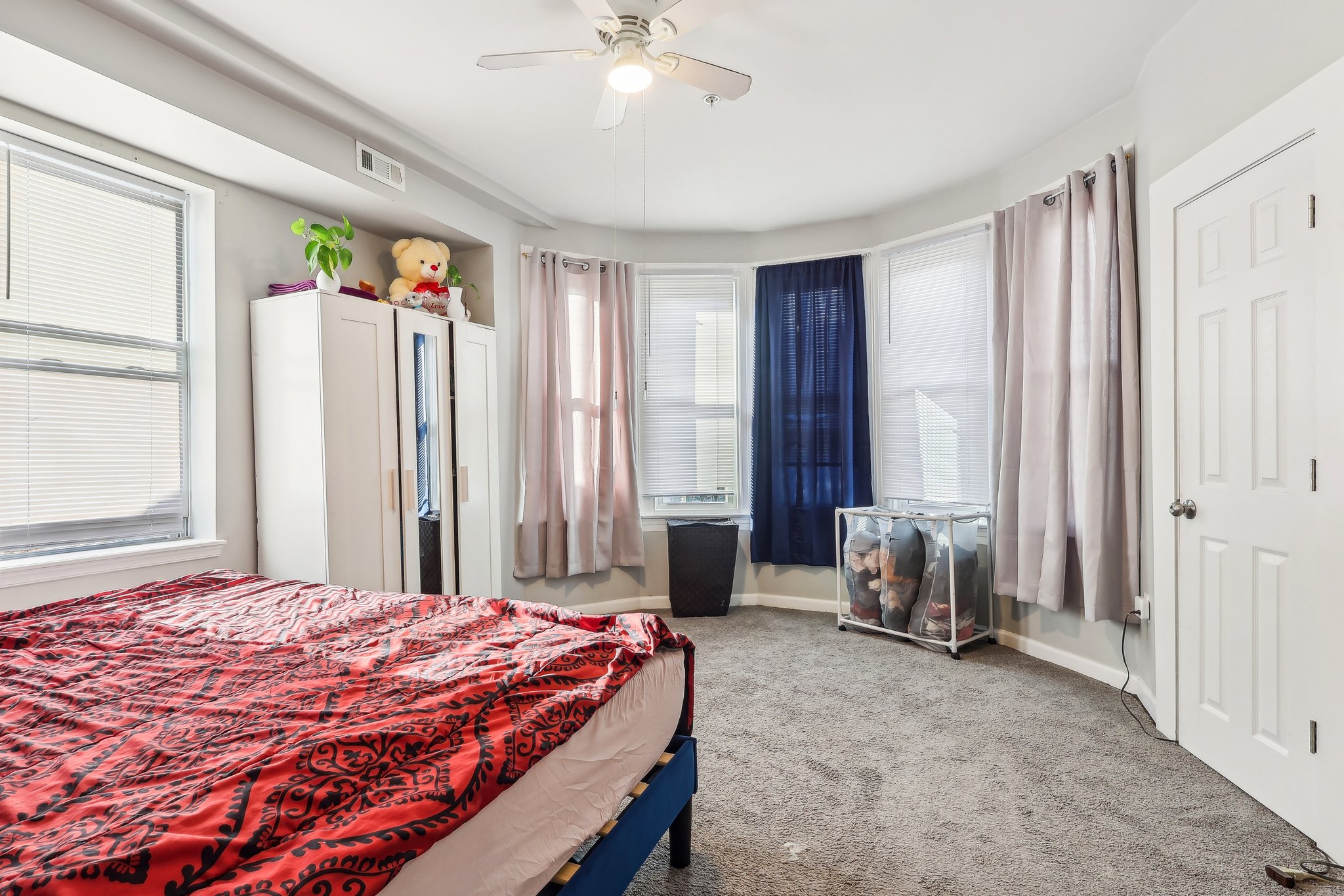 537 S. 55th St-013.jpg