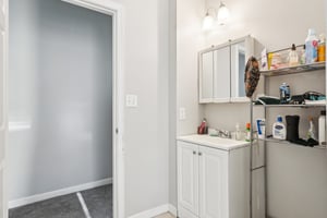 537 S. 55th St-012.jpg