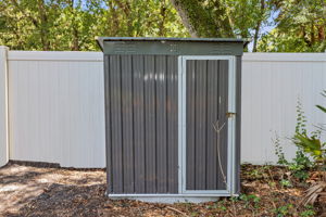 Side Yard Generator Shed - 495A4320 (1) COLOR