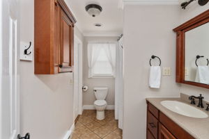  Photo 44
