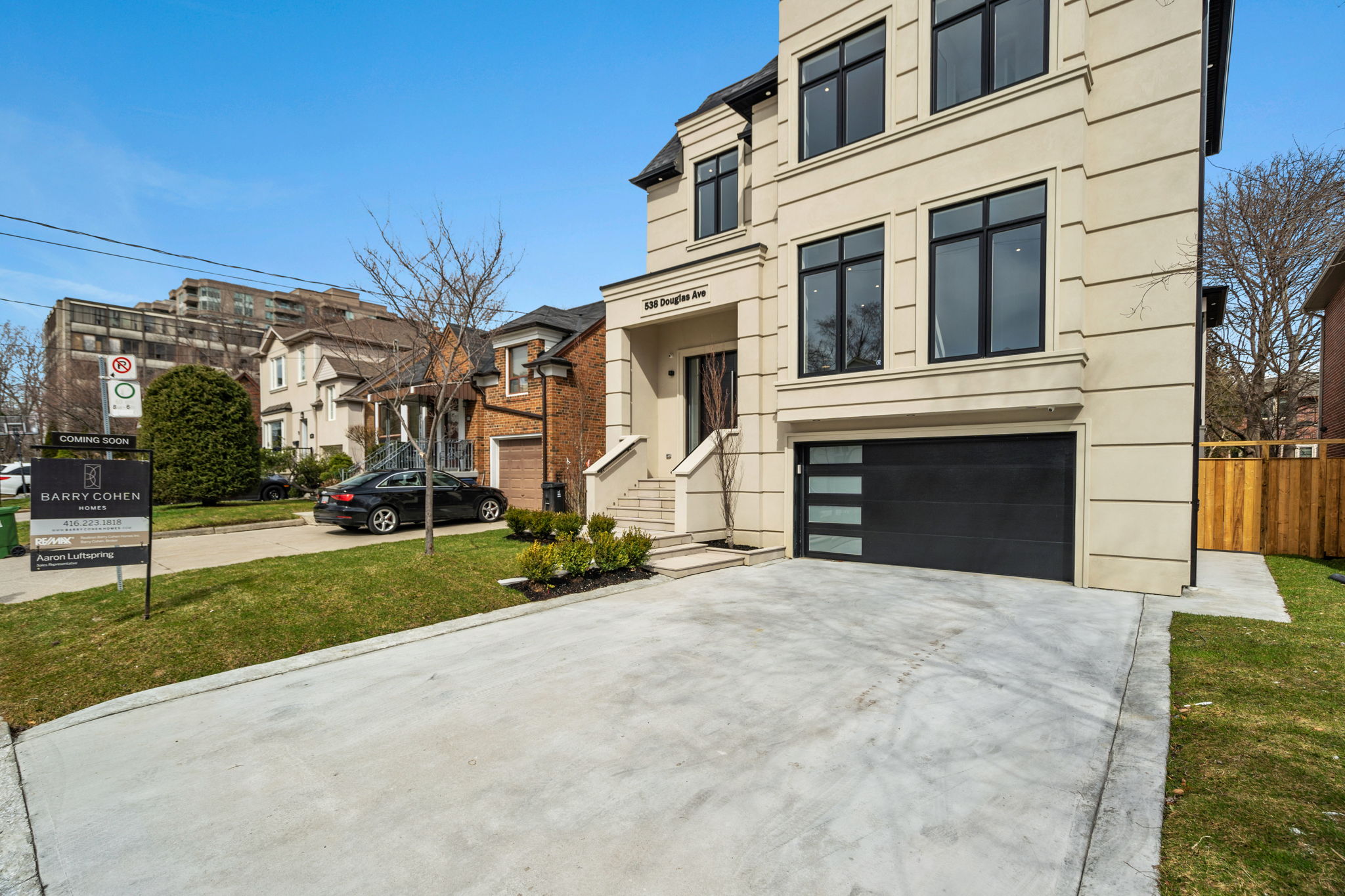 538 Douglas Ave Toronto, ON M5M 1H5