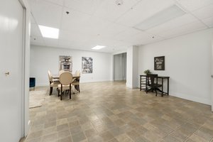  Photo 37