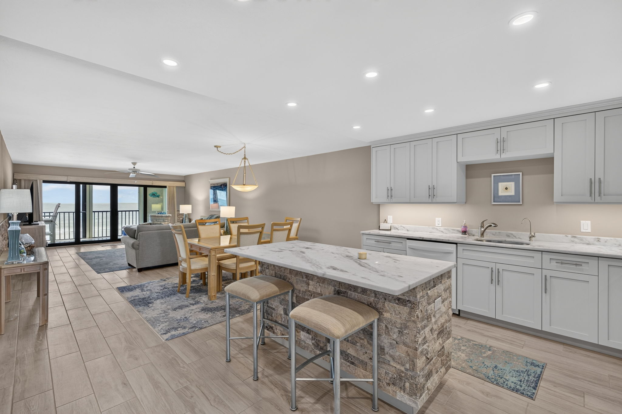 Kitchen 1 of 4