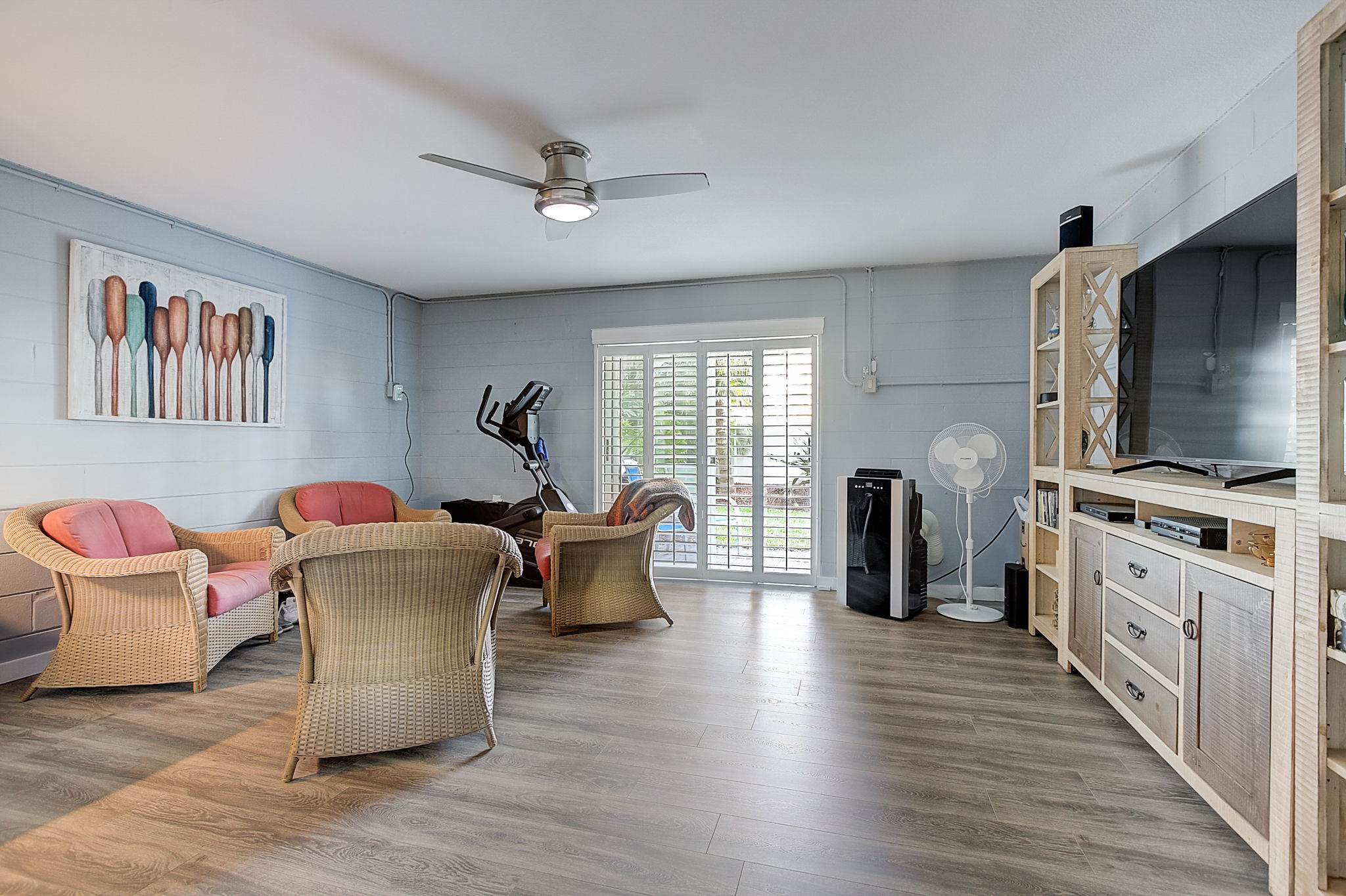 Garland Cir-011