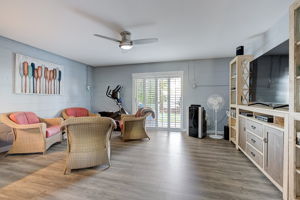 Garland Cir-011