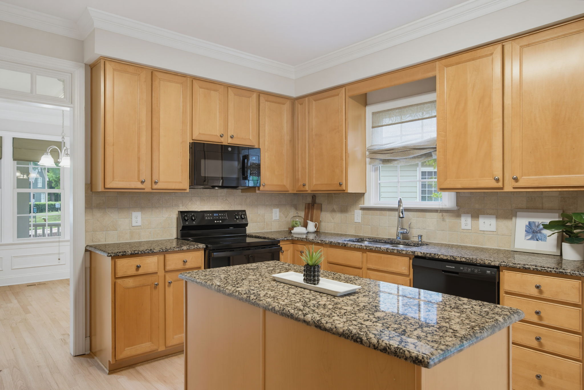 538 May Farm Rd-19