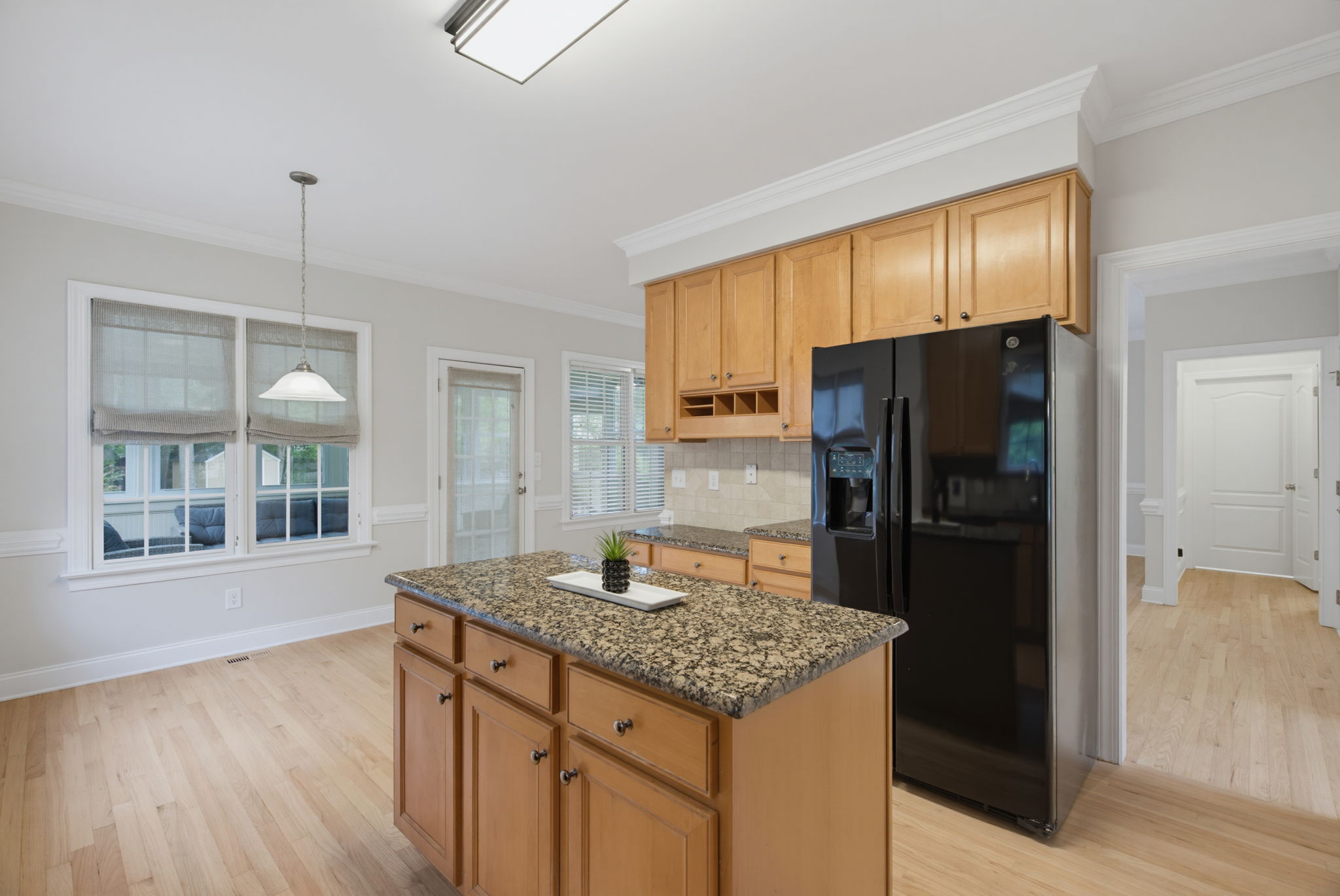 538 May Farm Rd-21