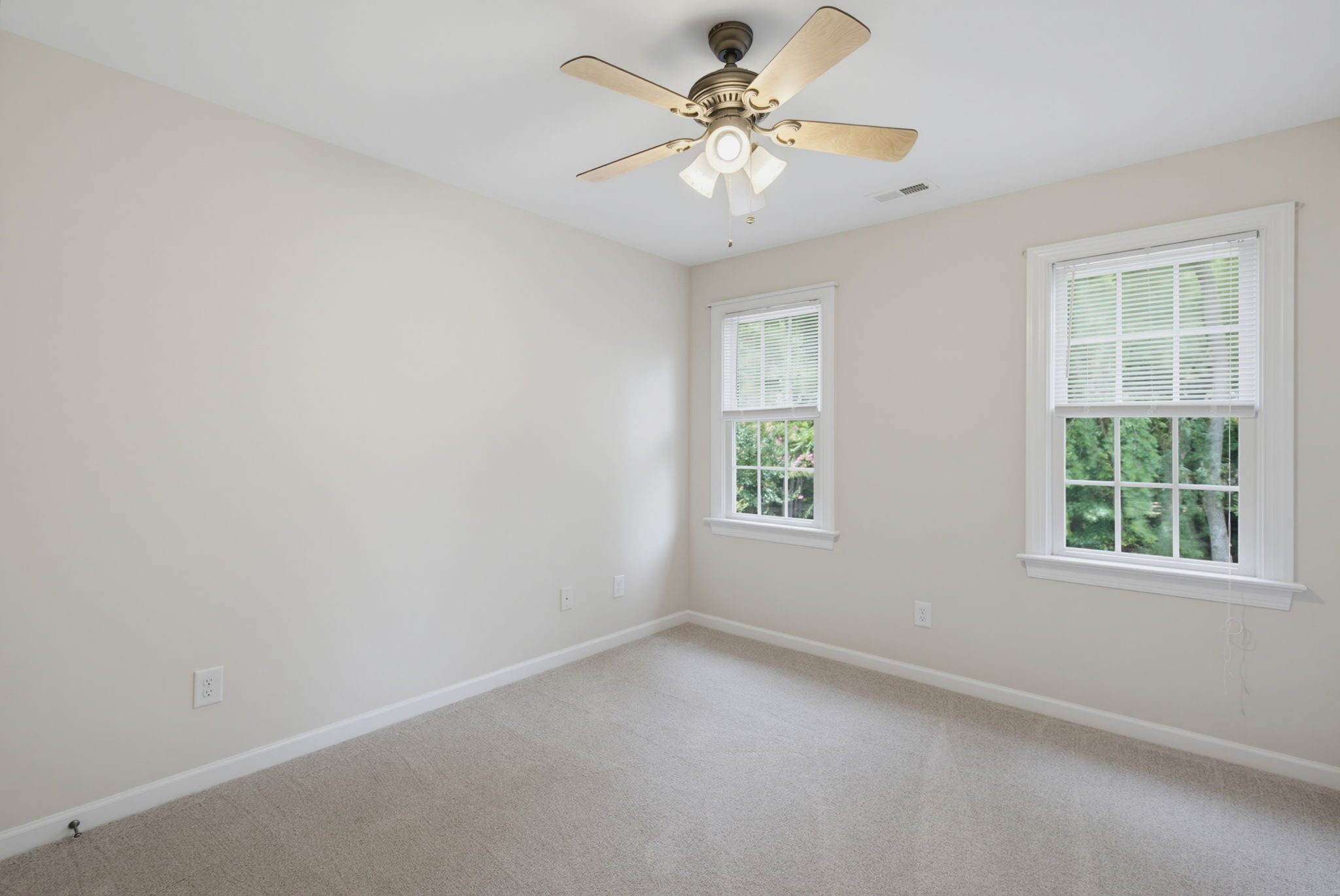 538 May Farm Rd-27