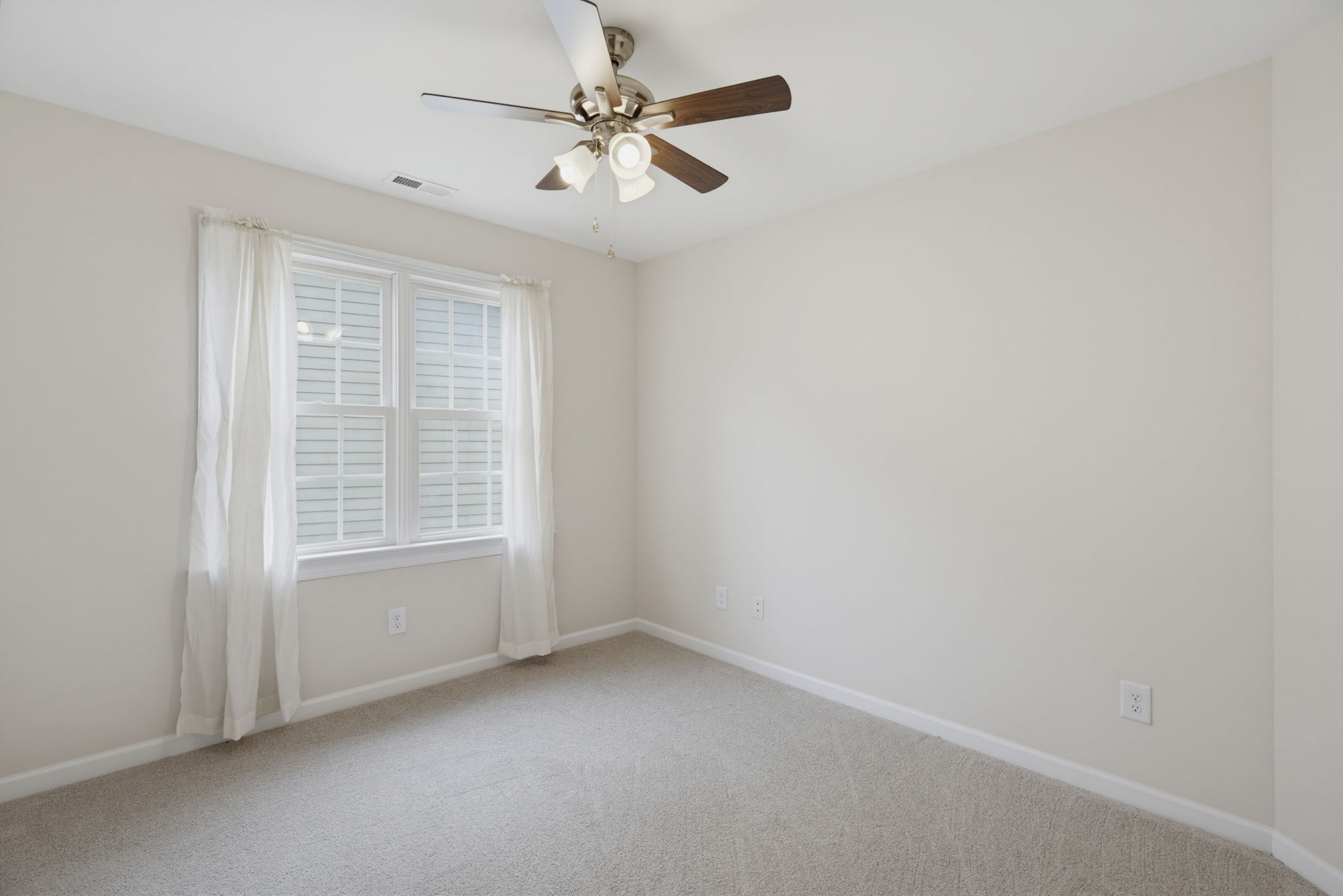 538 May Farm Rd-34