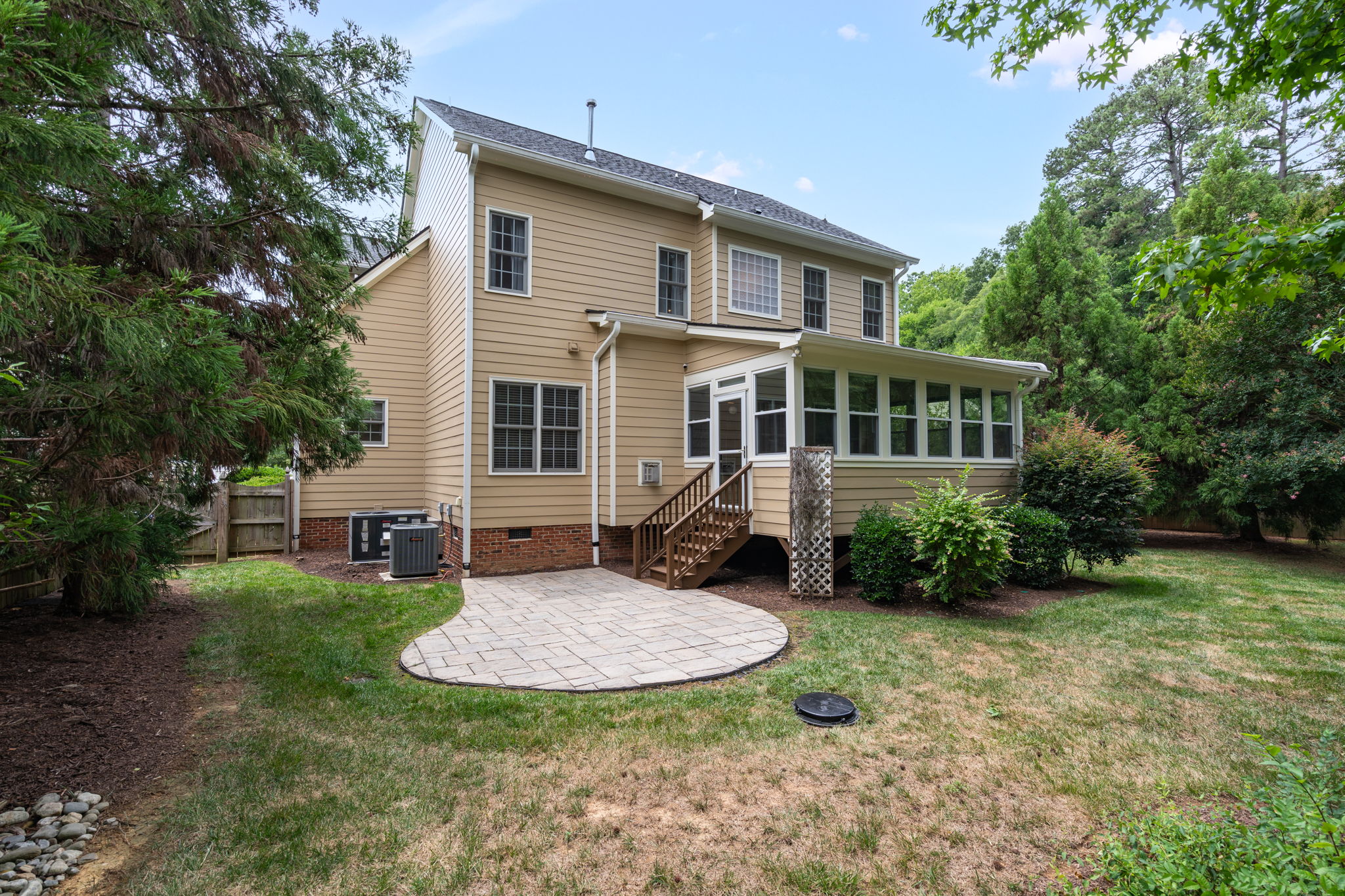 538 May Farm Rd-41
