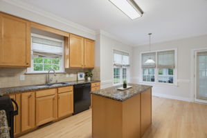 538 May Farm Rd-20