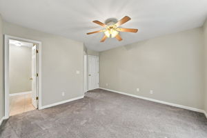  Photo 31