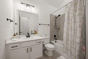  Photo 40