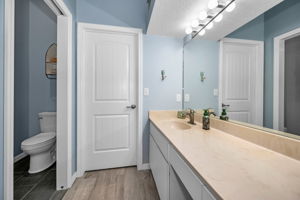 Master Bathroom1a