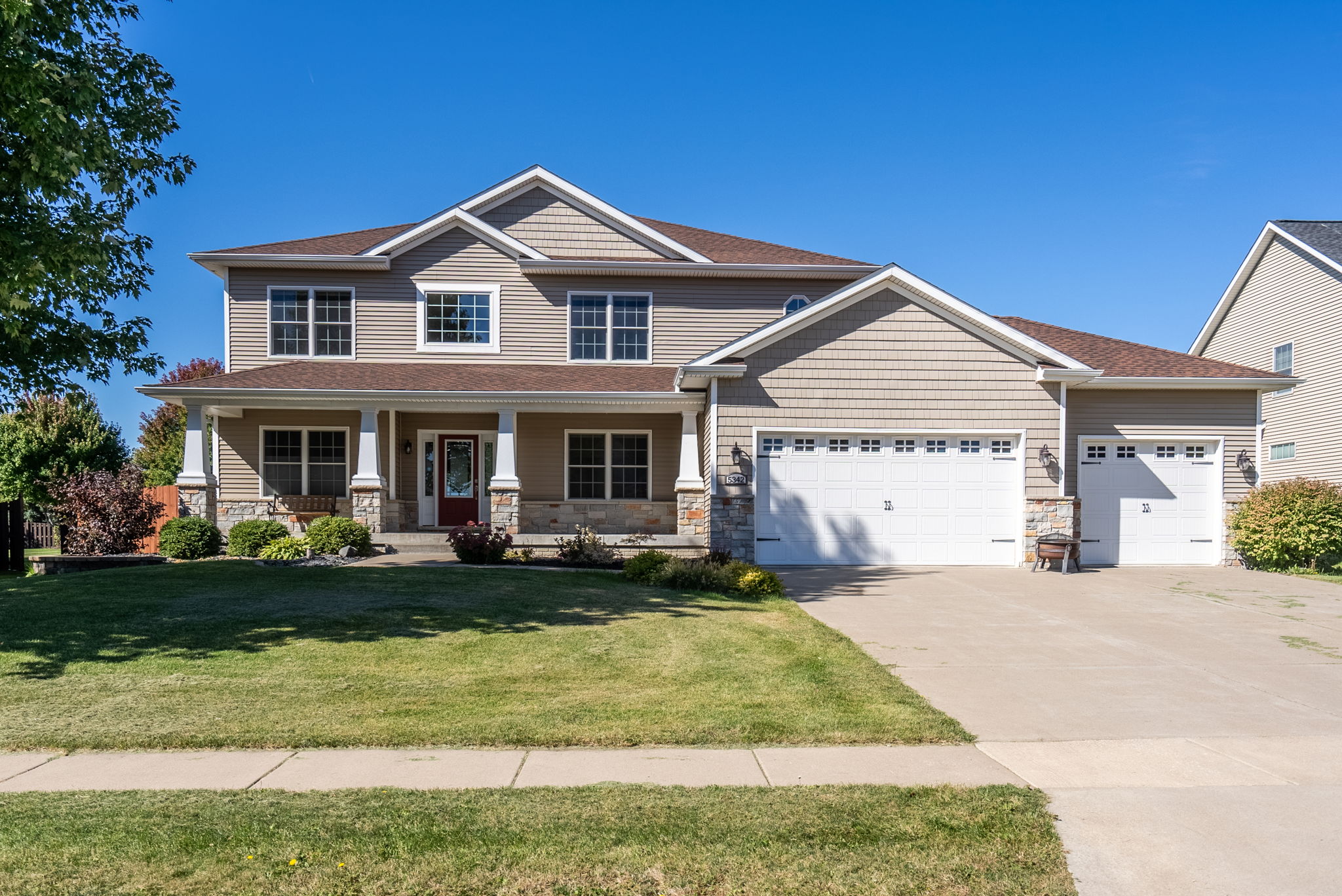 5342 Judge Rd, Bettendorf, Ia 52722 