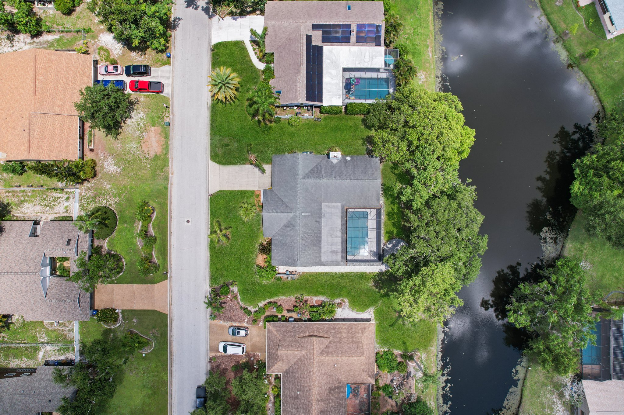 Dominica Cir-L1007-040.jpg