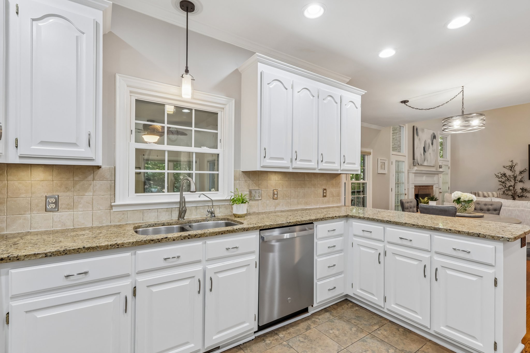 Stone Brook Ct-S2909-020.jpg