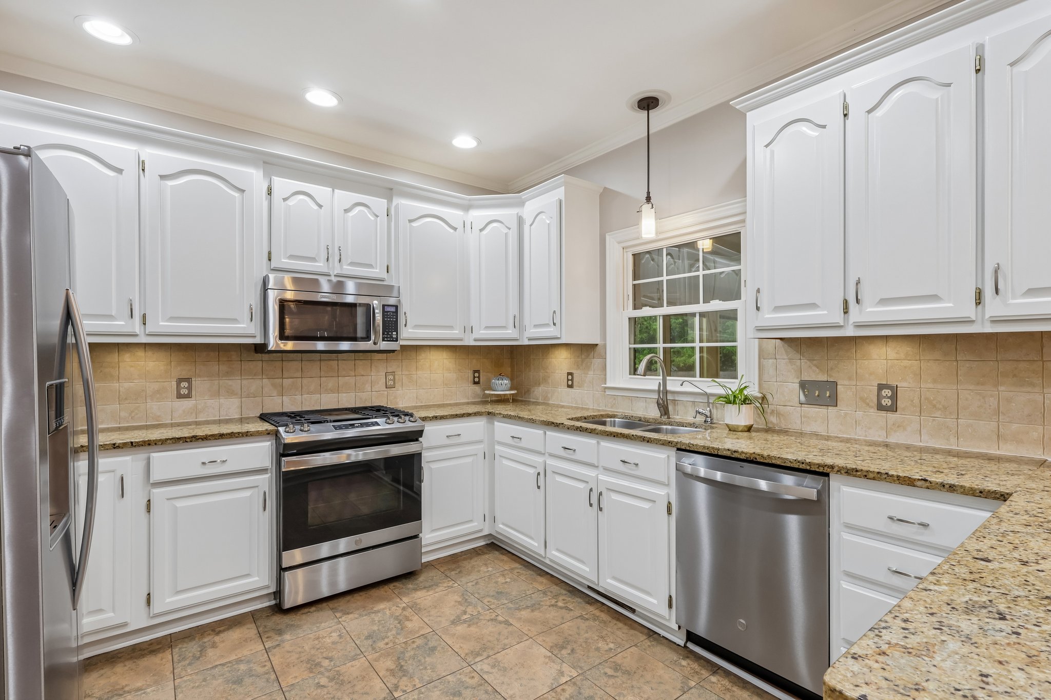 Stone Brook Ct-S2909-022.jpg